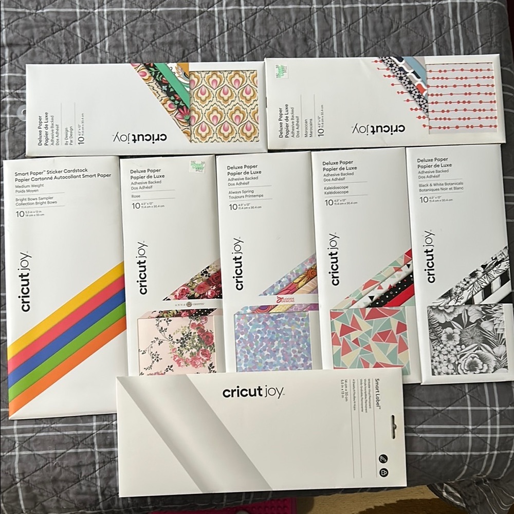 Cricut deluxe paper